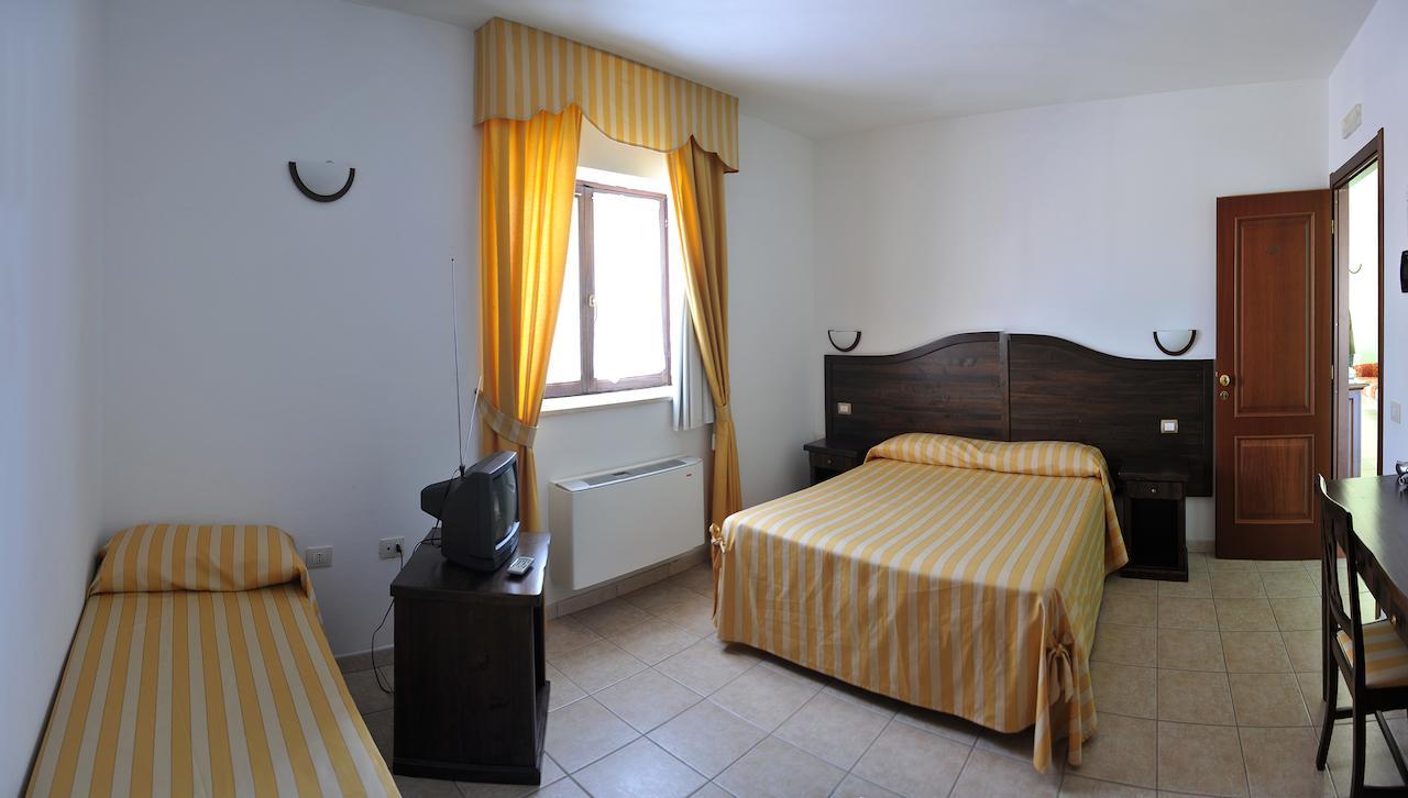 Hotel Pietrapanna Calvello Cameră foto