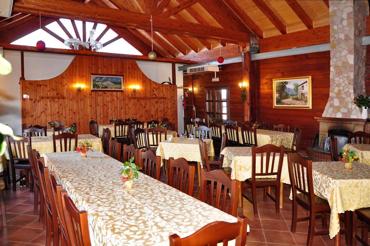 Hotel Pietrapanna Calvello Exterior foto