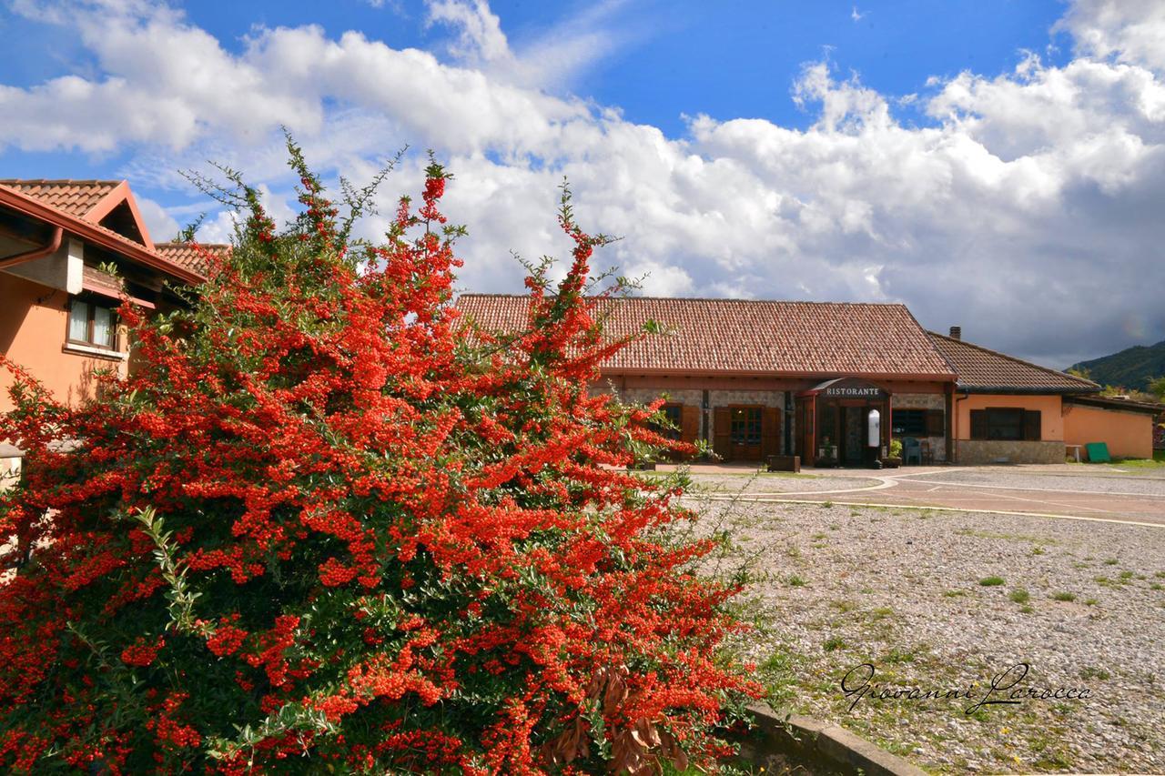 Hotel Pietrapanna Calvello Exterior foto
